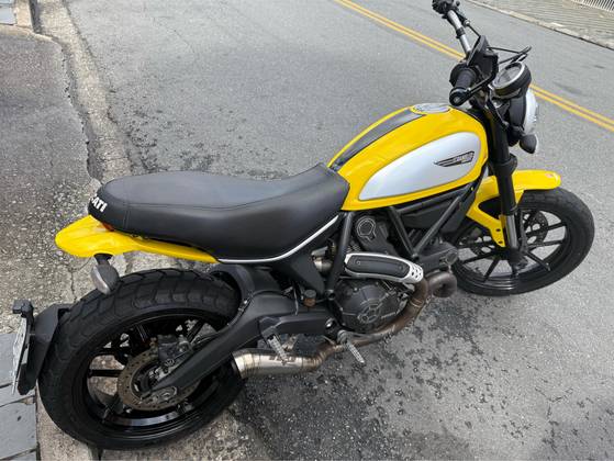 DUCATI SCRAMBLER ICON 